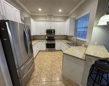 8390 Sw 78th Road - Photo Thumbnail 3
