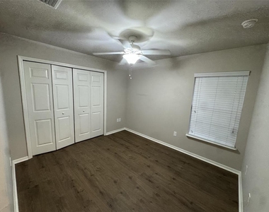 8390 Sw 78th Road - Photo Thumbnail 5