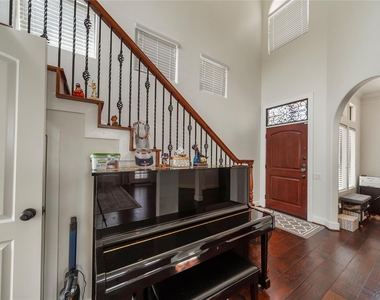 11020 Little John Way - Photo Thumbnail 14