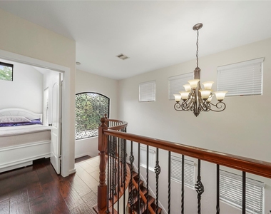 11020 Little John Way - Photo Thumbnail 31