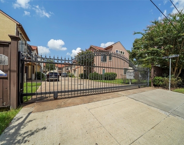 11020 Little John Way - Photo Thumbnail 3