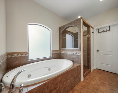11020 Little John Way - Photo Thumbnail 27