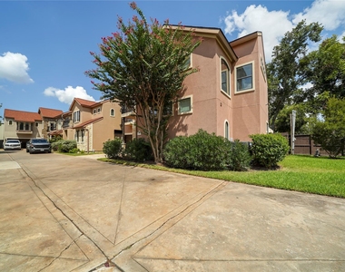 11020 Little John Way - Photo Thumbnail 2