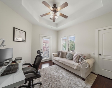 11020 Little John Way - Photo Thumbnail 21