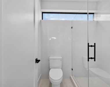 1508 Woodvine Drive - Photo Thumbnail 33