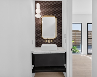 1508 Woodvine Drive - Photo Thumbnail 19