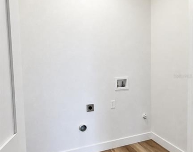 3609 Bal Harbor Boulevard - Photo Thumbnail 11
