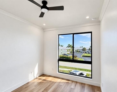 3609 Bal Harbor Boulevard - Photo Thumbnail 8