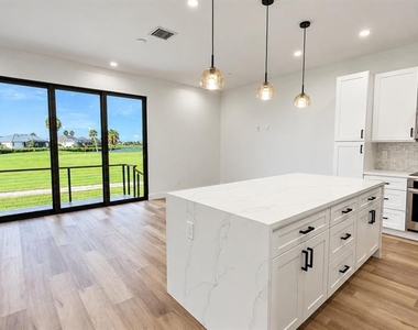 3609 Bal Harbor Boulevard - Photo Thumbnail 1