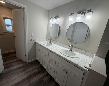 3683 Stockton - Photo Thumbnail 9