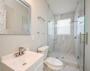 4746 Mallow Street E - Photo Thumbnail 17