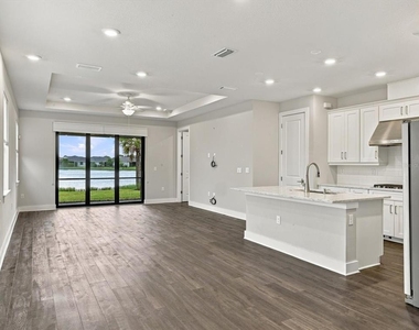 18519 Dayspring Place - Photo Thumbnail 7