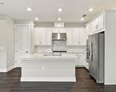 18519 Dayspring Place - Photo Thumbnail 15
