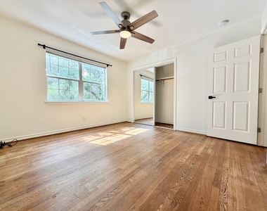 2126 Banks Street - Photo Thumbnail 19