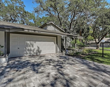 4799 Oak Forest Drive W - Photo Thumbnail 2