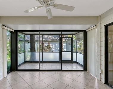 4799 Oak Forest Drive W - Photo Thumbnail 10