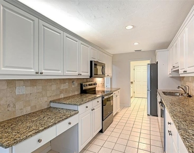 4799 Oak Forest Drive W - Photo Thumbnail 19