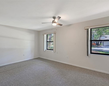4799 Oak Forest Drive W - Photo Thumbnail 24