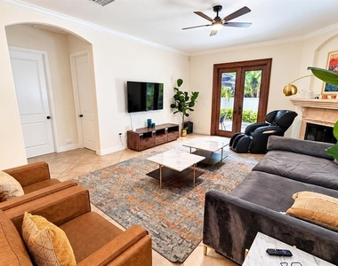 2225 Bahia Vista Street - Photo Thumbnail 11