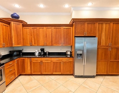 2225 Bahia Vista Street - Photo Thumbnail 4