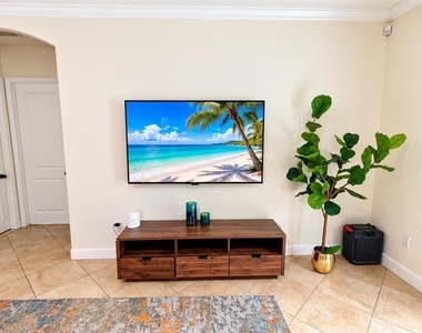 2225 Bahia Vista Street - Photo Thumbnail 14