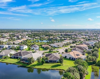 11824 Blue Hill Trail - Photo Thumbnail 40