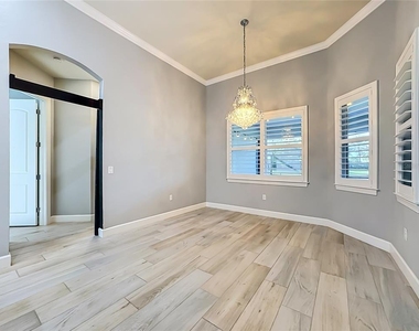 11824 Blue Hill Trail - Photo Thumbnail 12