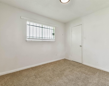12203 Cape Hyannis Drive - Photo Thumbnail 17