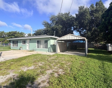 3111 26th Street W - Photo Thumbnail 2