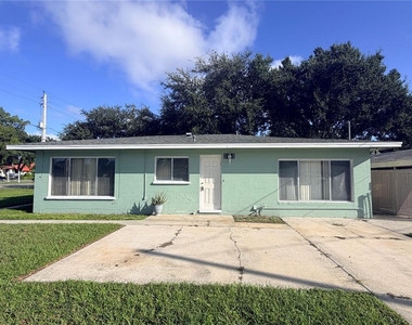 3111 26th Street W - Photo Thumbnail 1