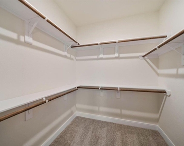 408 W Marlin Street - Photo Thumbnail 14
