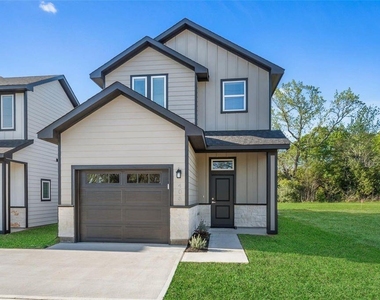 408 W Marlin Street - Photo Thumbnail 1