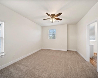 408 W Marlin Street - Photo Thumbnail 12