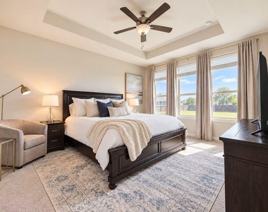 2135 Wisteria Cove Dr - Photo Thumbnail 17