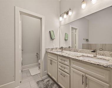 2020 Mcgowen Street - Photo Thumbnail 29