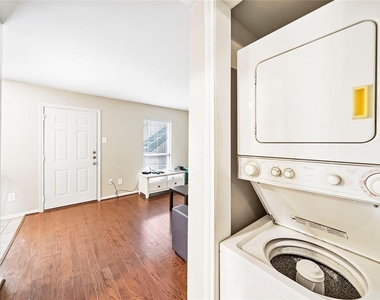1710 Indiana Street - Photo Thumbnail 5