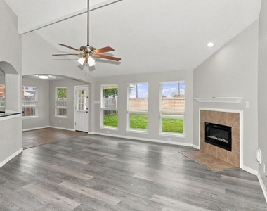 7811 Iris Glen Lane - Photo Thumbnail 1