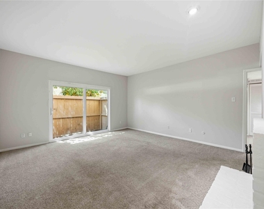 2100 Tanglewilde Street - Photo Thumbnail 6