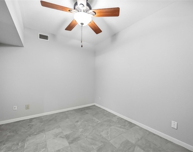 2100 Tanglewilde Street - Photo Thumbnail 8