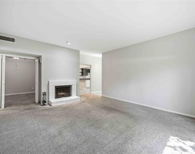 2100 Tanglewilde Street - Photo Thumbnail 5
