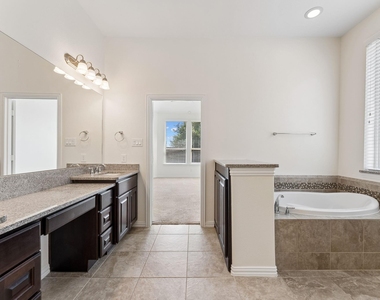 27943 Castle Park Lane - Photo Thumbnail 28