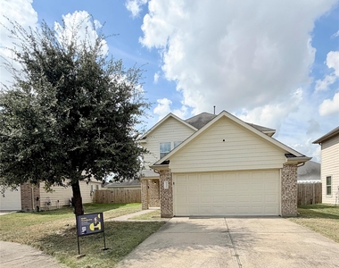 21415 Partha Way - Photo Thumbnail 3