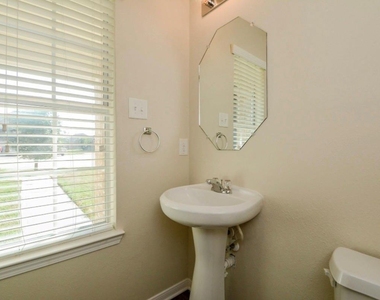 21415 Partha Way - Photo Thumbnail 23