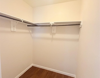 21415 Partha Way - Photo Thumbnail 17