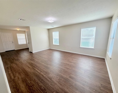 21415 Partha Way - Photo Thumbnail 11