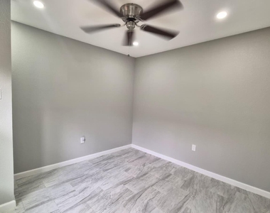 6318 Bridgegate Drive - Photo Thumbnail 6