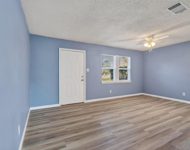 2613 Timber Drive - Photo Thumbnail 11