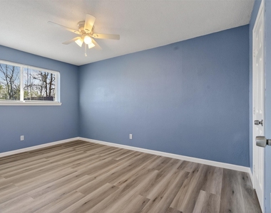 2613 Timber Drive - Photo Thumbnail 17