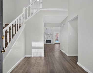 1123 Mayweather Lane - Photo Thumbnail 5