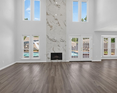 1123 Mayweather Lane - Photo Thumbnail 7